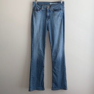DKNY SOHO Bootcut Light Denim Jeans